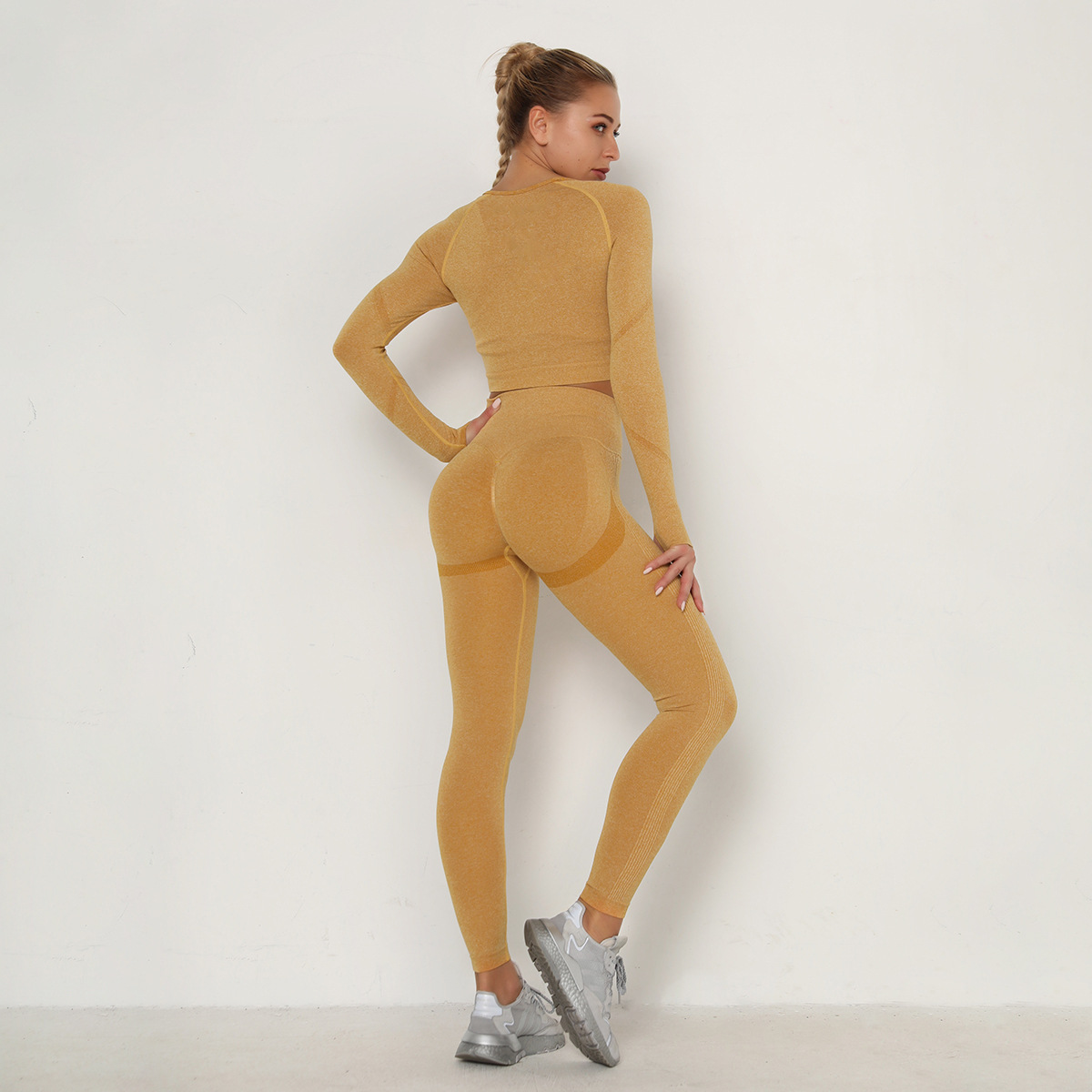 European and American Pleated Seamless Yoga Suit Women's High Waist Peach Tight Sports Long Sleeve Fitness Yoga Pants Two-piece Set