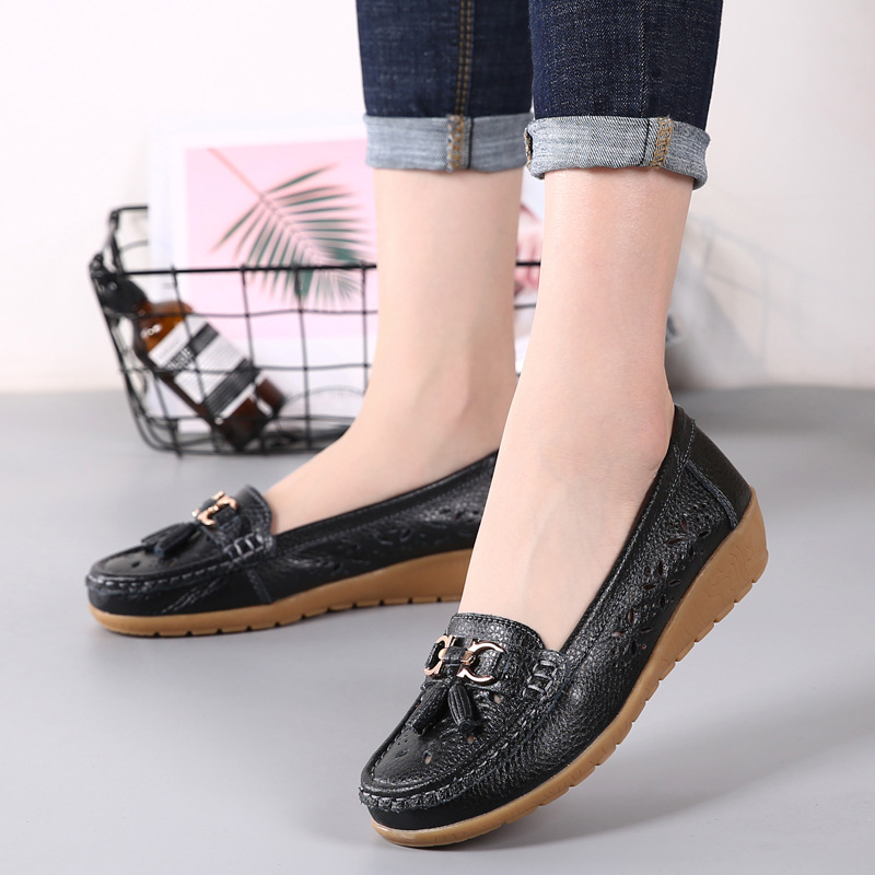 Summer Women's Shoes Genuine Leather Mother Shoes Hollow Breathable Flat Shoes All-match Comfortable Soft-soled Women's Single-layer Shoes Large Size Shoes