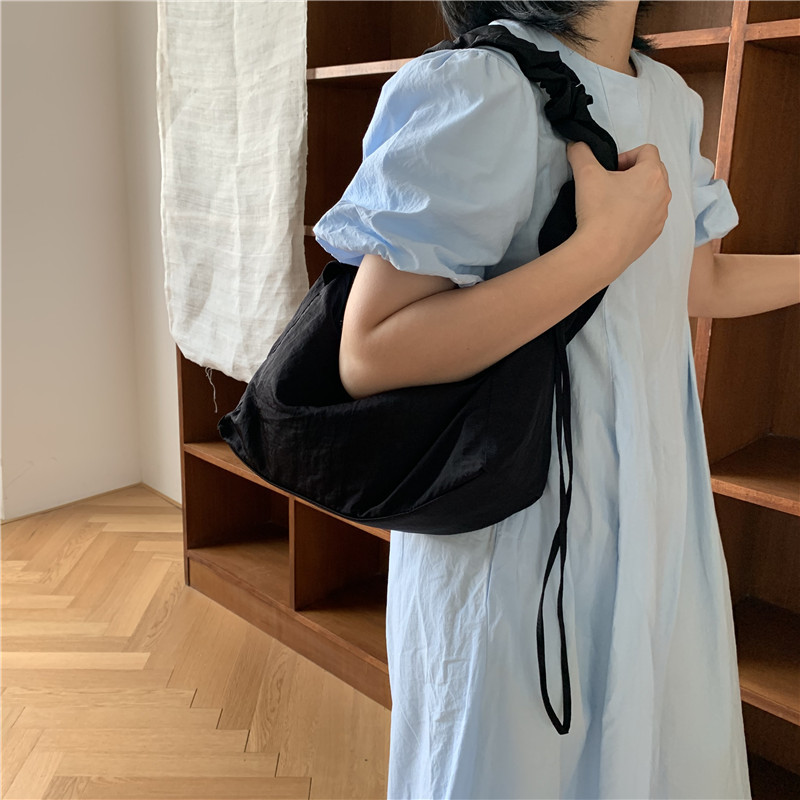 Canvas Bag Women's Korean-style Single-shoulder Pleated Drawstring Canvas Bag Small Fresh Artistic Solid Color Portable Crossbody Casual Women's Bag_voghion.com