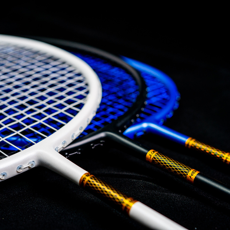 All-carbon conjoined badminton racket training attack and defense 8U feel light carbon fiber handle small black racket single racket