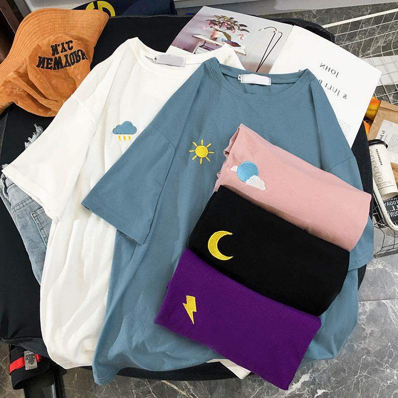 Antique Girl Loose Cartoon Embroidery Girl's Short-sleeved T-shirt Women's 2021 Weather ins Fashion European Goods Large Edition