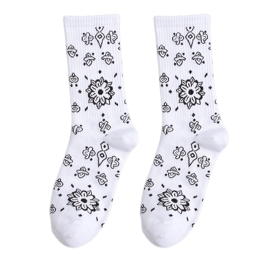 Cross-border e-commerce socks men's tube flower socks trendy brand black and white sports socks trendy street cotton socks