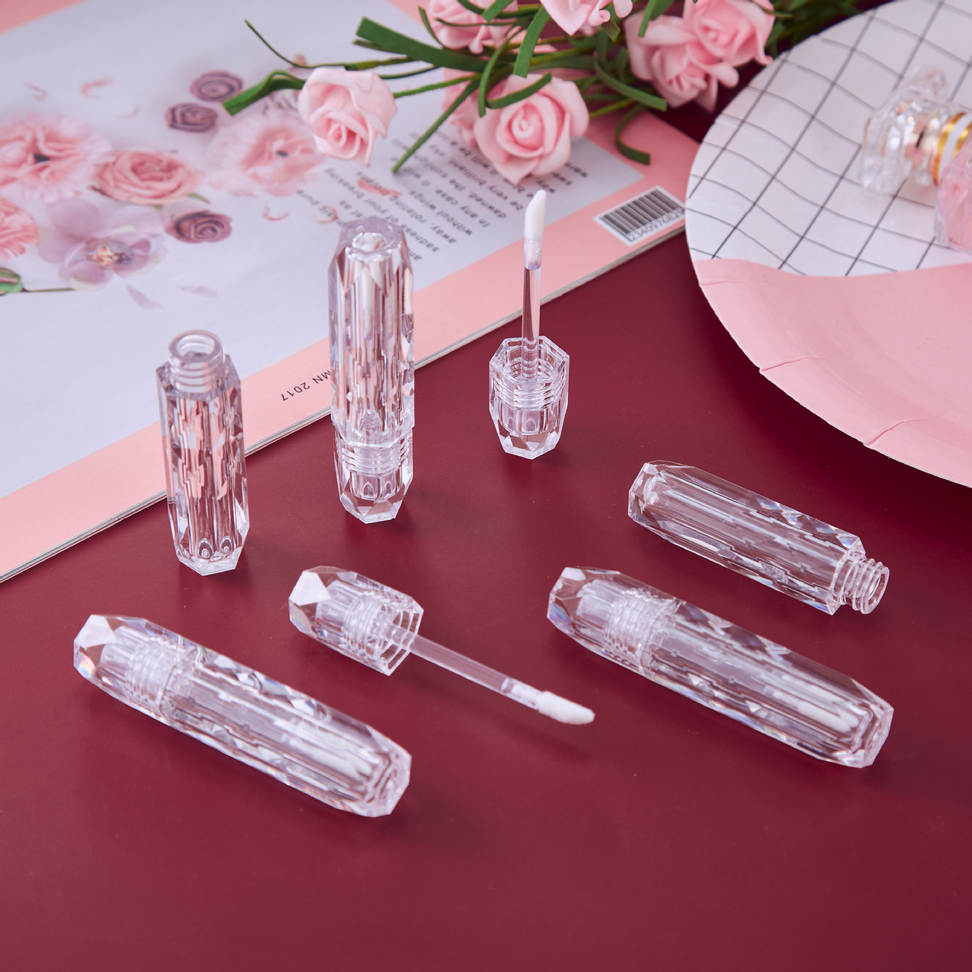 Diamond full transparent lip glaze empty tube lipstick empty tube injection transparent lip tube cosmetic packaging material manufacturers wholesale