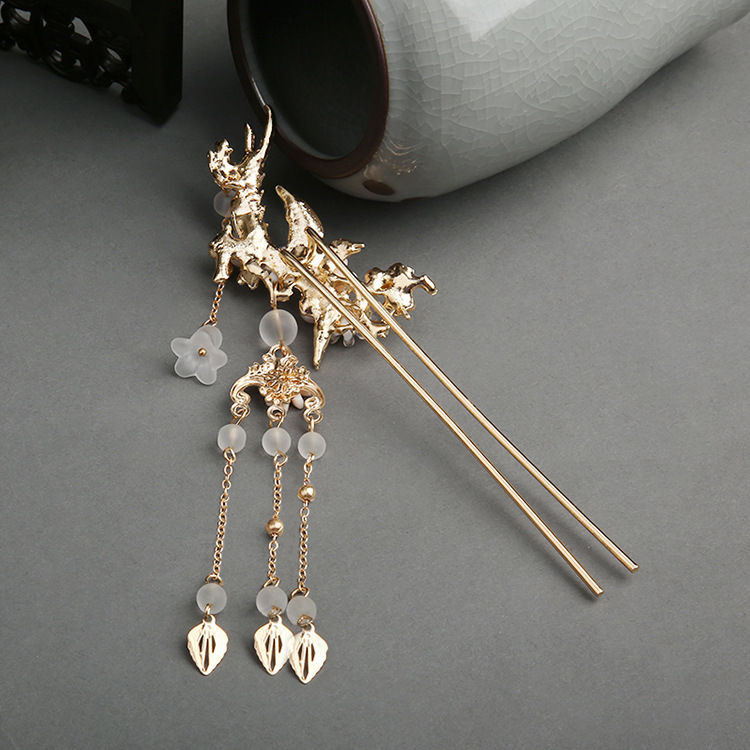 Ancient style hanfu headdress tassel bridal hairpin step shake hairpin insert comb updo hair accessories chopsticks ancient costume accessories Super fairy