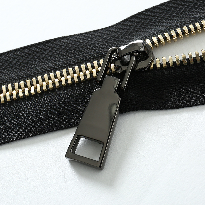Factory wholesale No.5 copper teeth double point zipper shoes bag special European standard environmental protection 65 copper code zipper