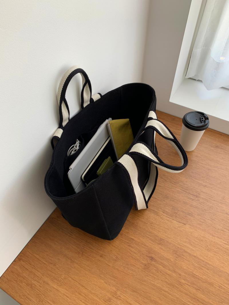 Handtasche 2023 neuer Trend große Kapazität Mode Umhängetasche einfache College Canvas Tasche Hersteller Großhandel_voghion.com