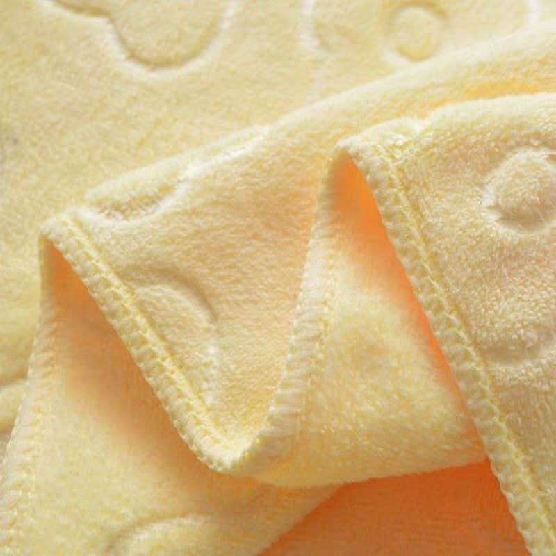 [Factory wholesale] 150 grams of nano microfiber bear embossed 70*140 bath towel soft and comfortable quick-drying