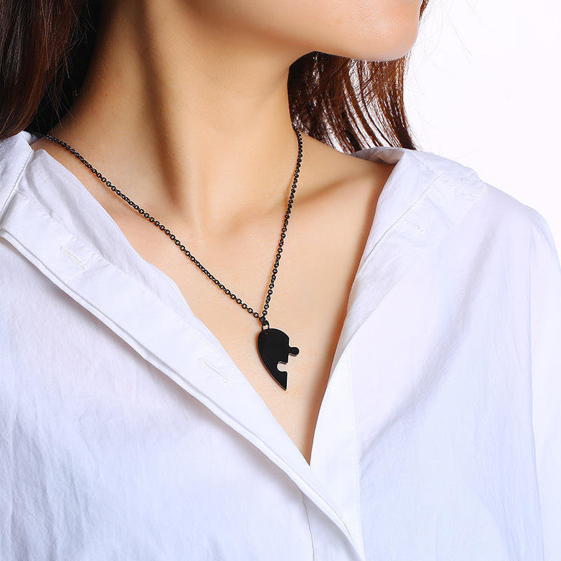 Amazon jewelry parent-child friendship 4-person pendant titanium steel heart-shaped friendship pendant two-piece jewelry PBF-016
