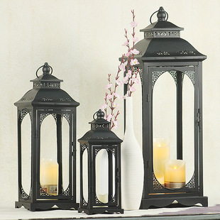 Factory direct European-style iron retro windproof candle holder metal glass lantern creative romantic candle holder