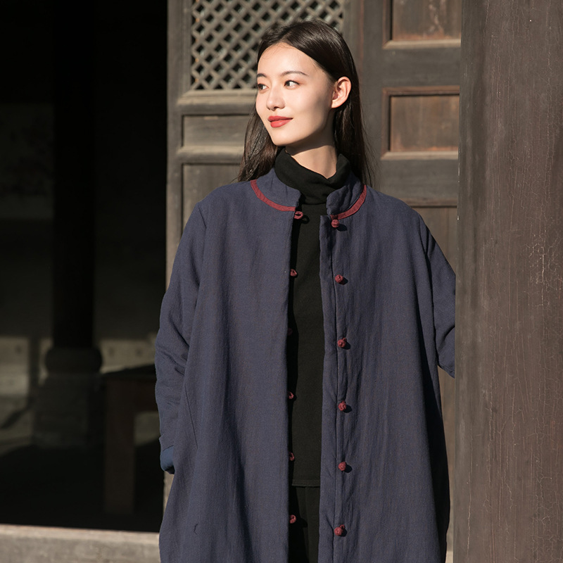 2023 Winter Neue Vintage Chinesischen Stil Vertikale Kragen Chinesischen Stil Kontrast Farbe Platte Schnalle Mittellange Baumwolle gefütterte Jacke Leinen Lose Baumwolle-pad_voghion.com