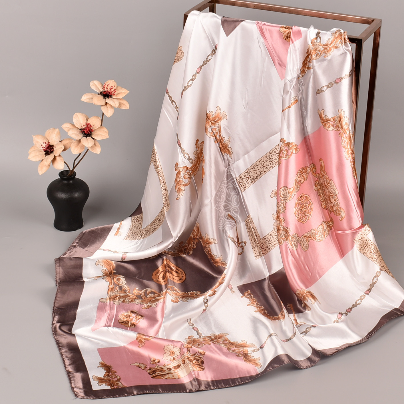 Autumn and winter hot sale silk chain 90 printed silk scarf large square scarf scarf wholesale scarf