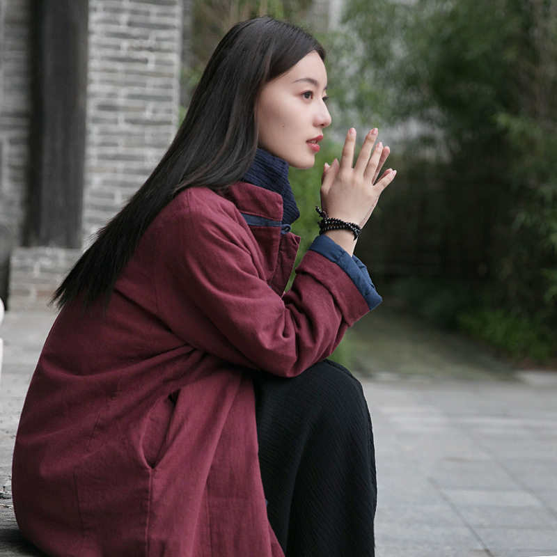 2023 Winter Neue Vintage Chinesischen Stil Vertikale Kragen Chinesischen Stil Kontrast Farbe Platte Schnalle Mittellange Baumwolle gefütterte Jacke Leinen Lose Baumwolle-pad_voghion.com