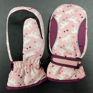 Cross-border supply wholesale children's ski gloves with fingers girls pony flower cartoon waterproof non-slip warm 2 colors