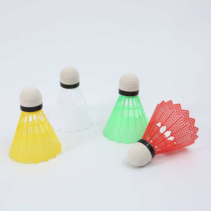 In stock supply windproof and durable badminton 6 PCs nylon student plastic color training badminton durable