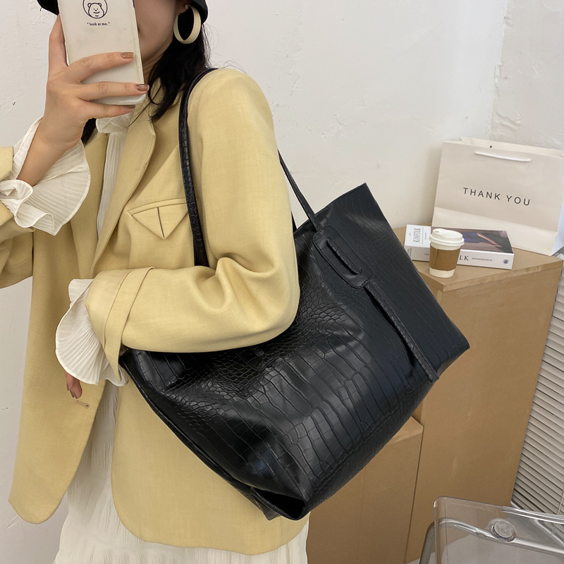 Simple Large Capacity Bag Women's 2020 New Fashionable Fashionable Crocodile Pattern All-Match One-Shoulder Popular Internet Tote Large Handbag