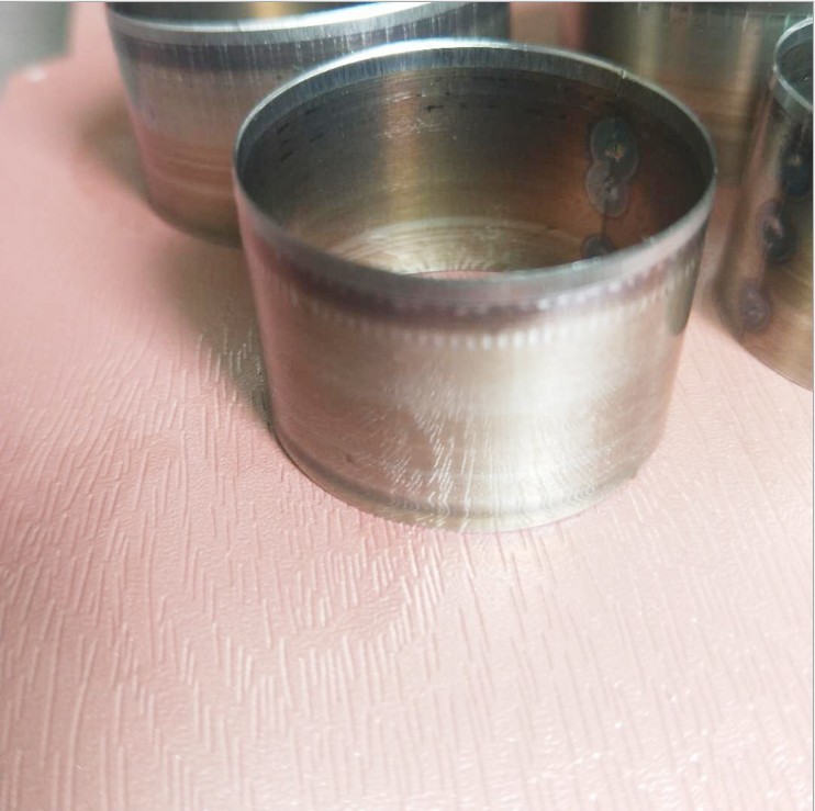 革の穴あけ器のツールdiyの手作りの花は皮の鈴の金型の穴を開けます。|undefined
