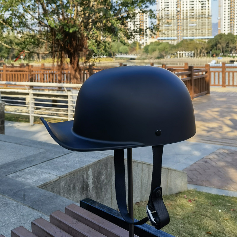 Cross-border Foreign Trade Version Retro DS Bandit Personality Baseball Cap Riding Scoop Helmet Duck Tongue Qiao Sao Indian Skiing