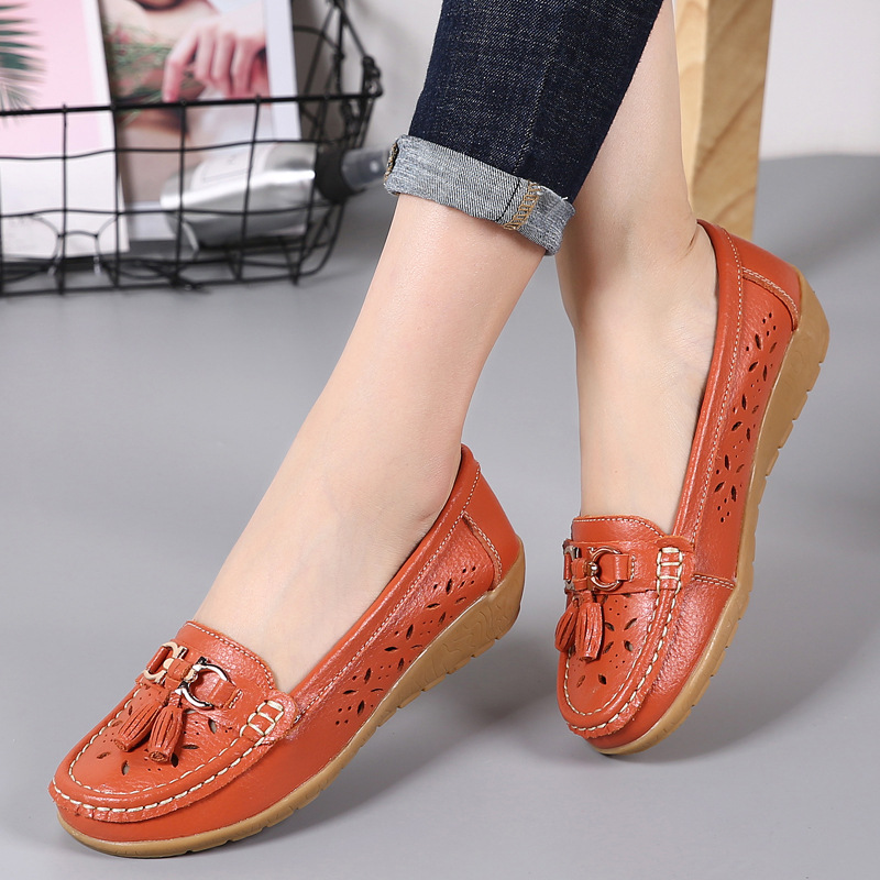 Summer Women's Shoes Genuine Leather Mother Shoes Hollow Breathable Flat Shoes All-match Comfortable Soft-soled Women's Single-layer Shoes Large Size Shoes
