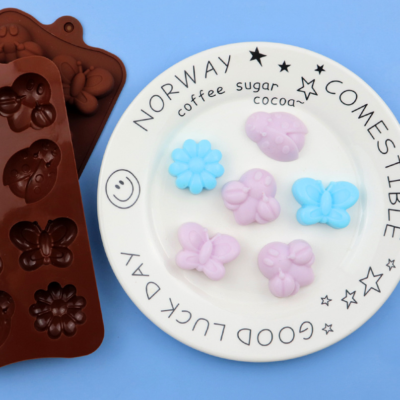 Spot wholesale 8 even insect butterfly silicone chocolate mold ice mold gypsum aromatherapy mold easy demoulding non-stick
