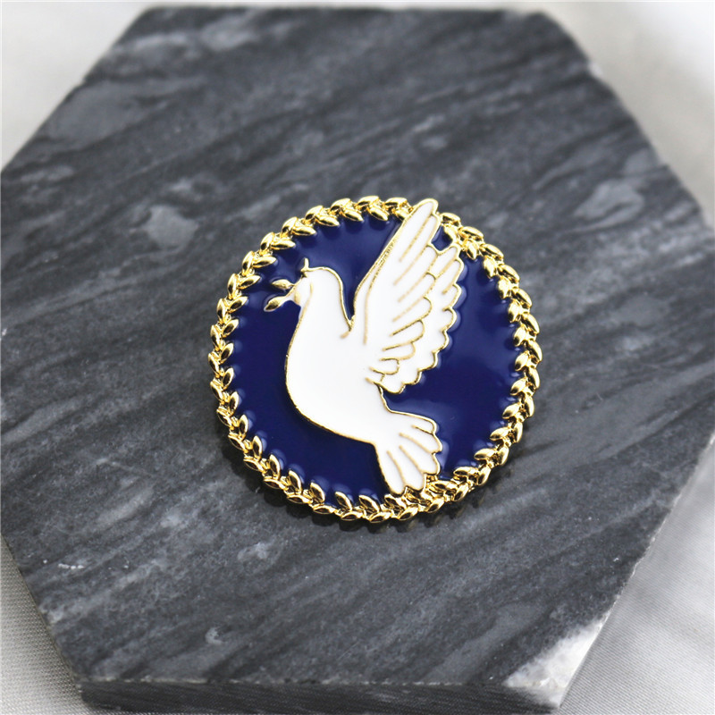Peace dove brooch Chinese style retro literary trend corsage enamel oil drop badge clothes pin anti-light