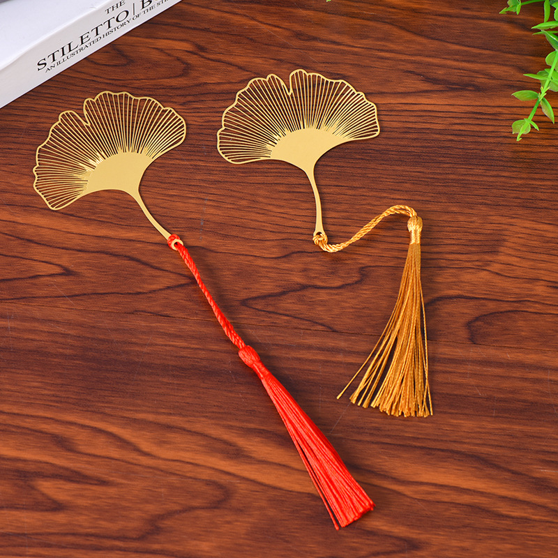 Independent packaging student Chinese style classical bookmark retro ginkgo leaf maple leaf lotus vein hollow bookmark