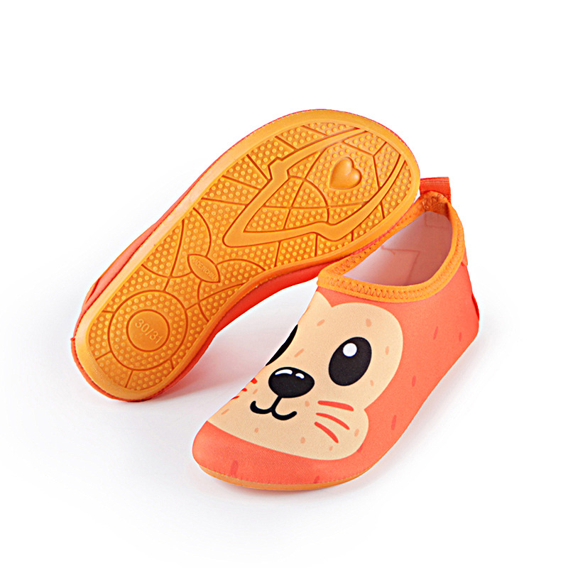 Three-generation children's beach shoes soft bottom breathable trail shoes wading red foot skin soft shoes diving shoes swimming shoes