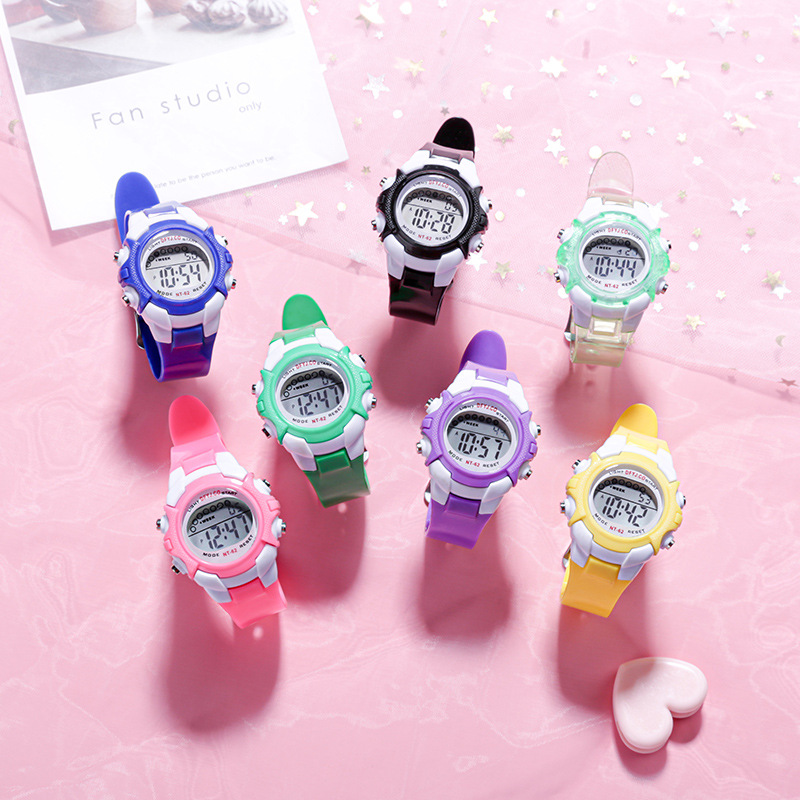 Electronic watch children's model without alarm clock calendar week night light