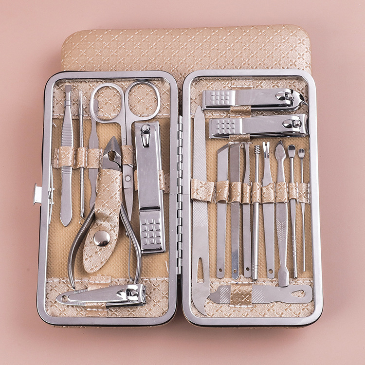 Chickenmouth stainless steel nail pedicure knife scissors care kit manicure set 19 piece nail clippers tool full set