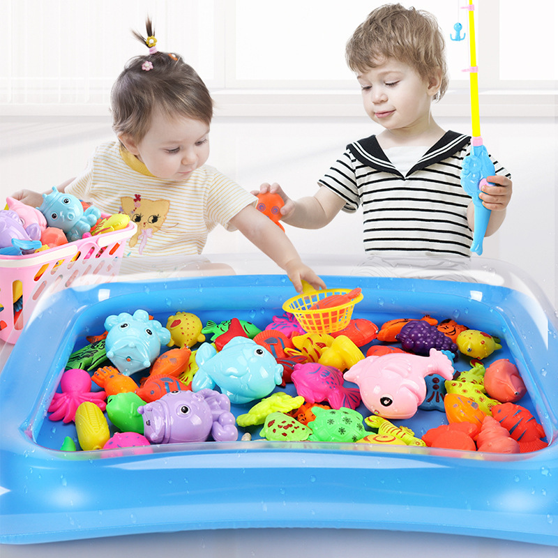 メーカーの子供の磁気釣りのおもちゃの水遊びセットは魚をすくいます。|undefined