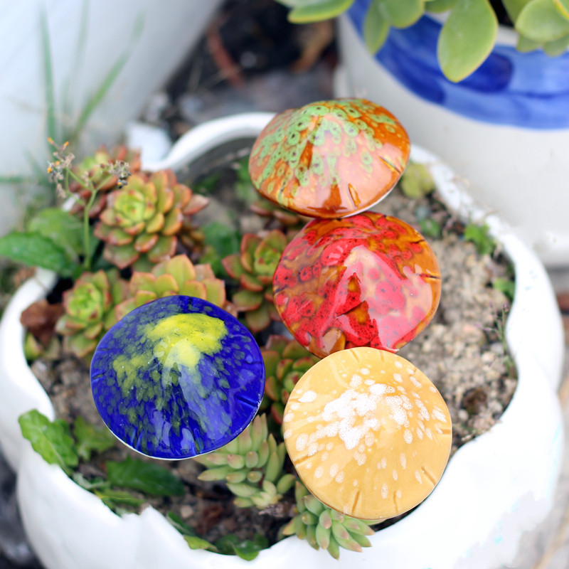 Shaking Head Mushroom Kiln Change Flower Pot Decorations Open Face Ceramic Small Mushroom Garden Ornaments Decorative Color Glaze Mushroom Plug-in