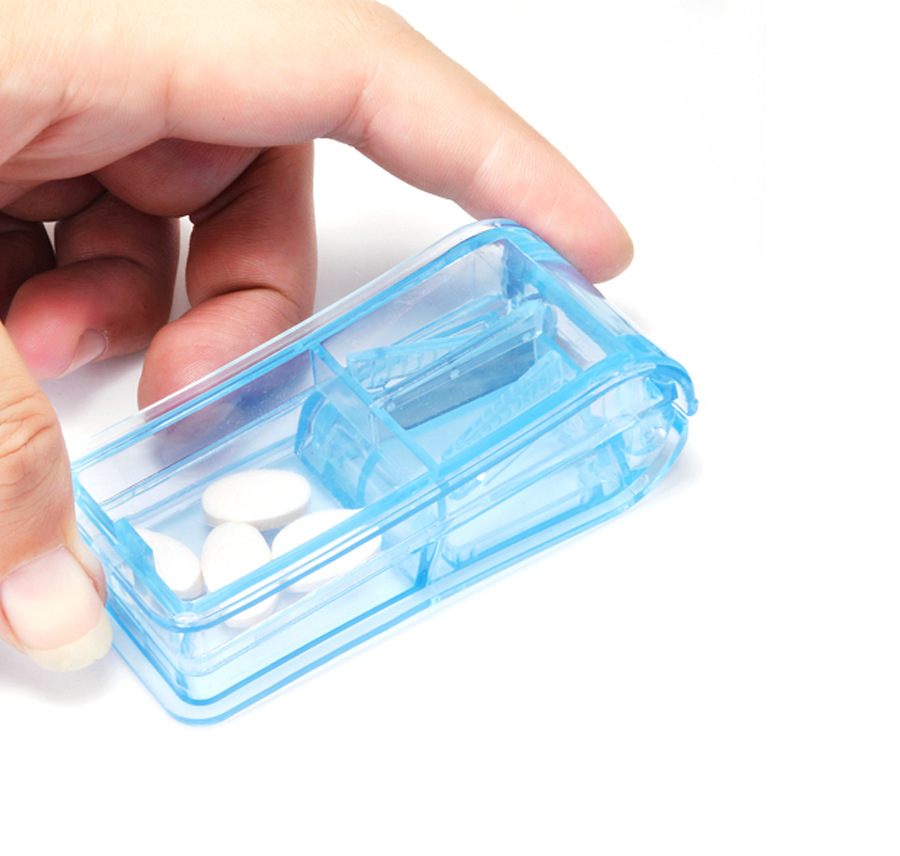 Factory Direct Supply Pill Cutter Pill Splitter Transparent Portable Mini Food Grade Silicone Pill Box Creative Household