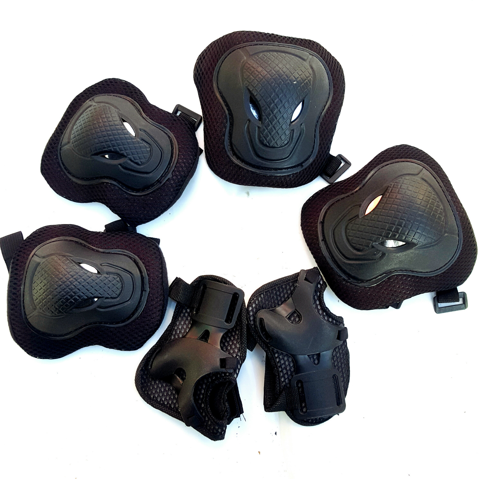 Adult Large Production Adjustable Helmet Riding Roller Skating Cow Head Protectors Bicycle Skateboard Skates Protectors