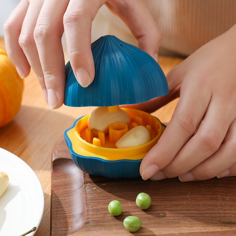 Creative Cross-border New Household Manual Garlic Press Mashed Garlic Tools Small Garlic Screw Pepper Stirring Garlic Cutter