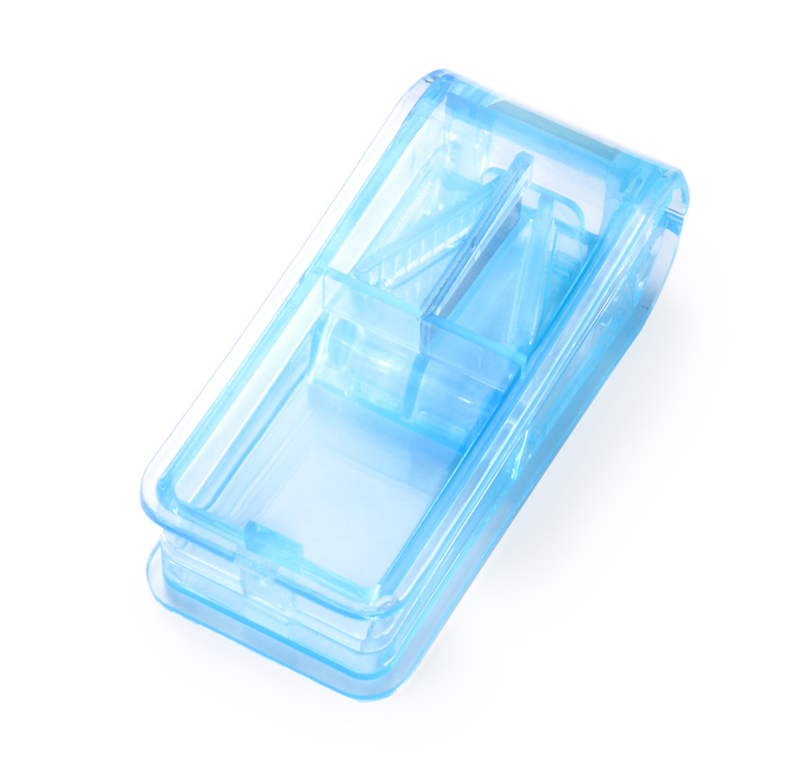 Factory Direct Supply Pill Cutter Pill Splitter Transparent Portable Mini Food Grade Silicone Pill Box Creative Household