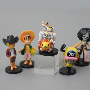 Surrounding Animation Solid One Piece Qianyang Hand-made Doll Cake Ornaments Fish Tank Car Chassis Ornaments