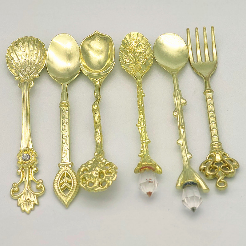 Vintage Palace style Coffee Set 6 supermarket fruit cake fork pomegranate flower spoon Minor more bronze decorative spoon