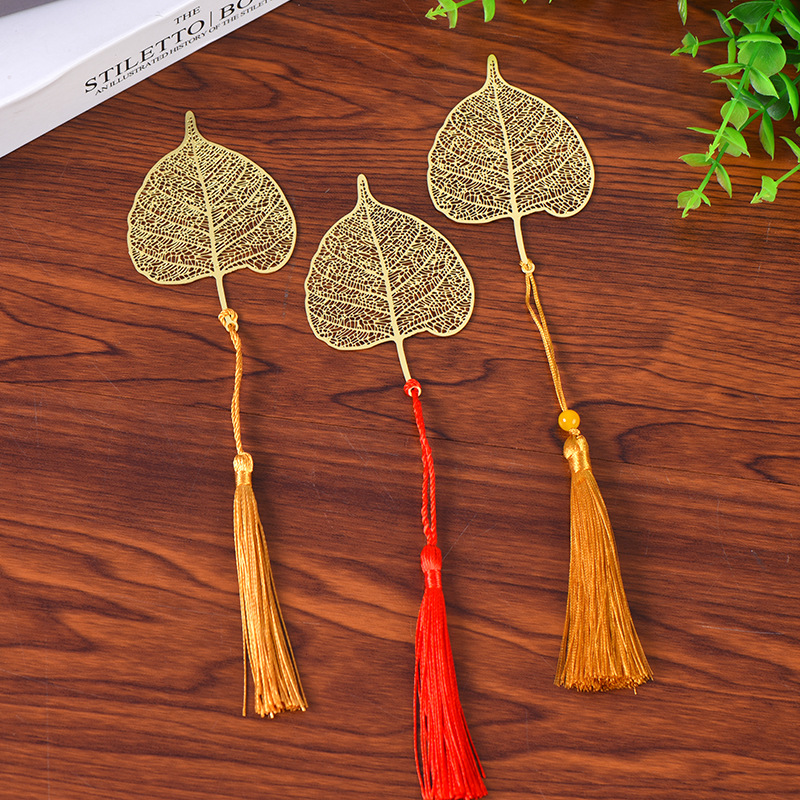 Independent packaging student Chinese style classical bookmark retro ginkgo leaf maple leaf lotus vein hollow bookmark