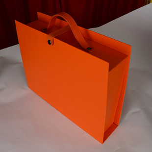 New Year's Gift Satchel Wedding Candy Box Birthday Wedding Souvenir Gift Box Fashion Gift Box Packaging Box Wholesale