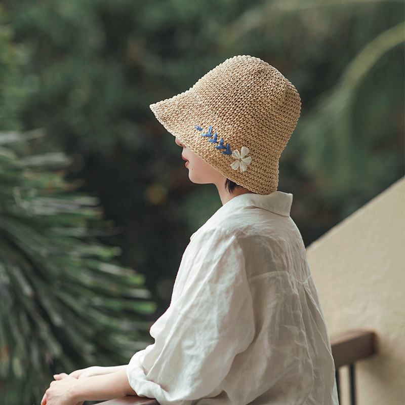 Stylish and Versatile Korean Style Daisy Embroidered Grass Hat for Women, Summer, Foldable Fisherman Hat, Sun Hat, and Sunglasses Hat
