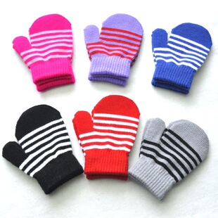 1-4 years old children's winter warm knitted wool gloves kindergarten children's outdoor sports hand guard Stripe bag