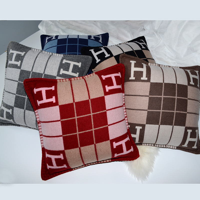 H Letter Pillow Cashmere Wool Sofa Cushion Pillow Waist Pillowcase Model House ins Style Bedding Car Home