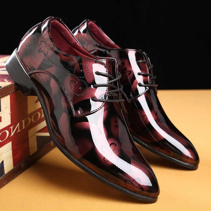 Men's 2023 Pointed Toe Large Size Foreign Trade Leather Shoes Bright Leather Fashion Business Dress New Wedding Shoes European and American Casual Leather Shoes