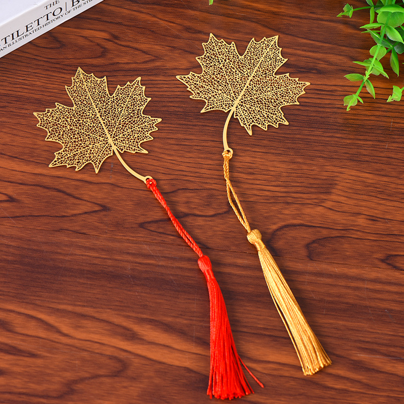 Independent packaging student Chinese style classical bookmark retro ginkgo leaf maple leaf lotus vein hollow bookmark