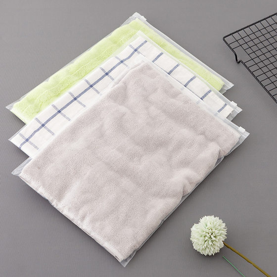 Factory spot Frosted zipper bag clothing packaging bag clothes T-shirt storage frosted plastic packaging zipper bag
