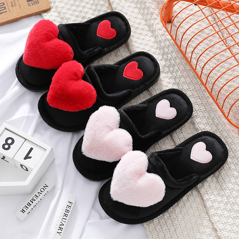 Wholesale autumn and winter new cotton slippers floor non-slip warm Korean Women's Big Love cartoon heart home slippers