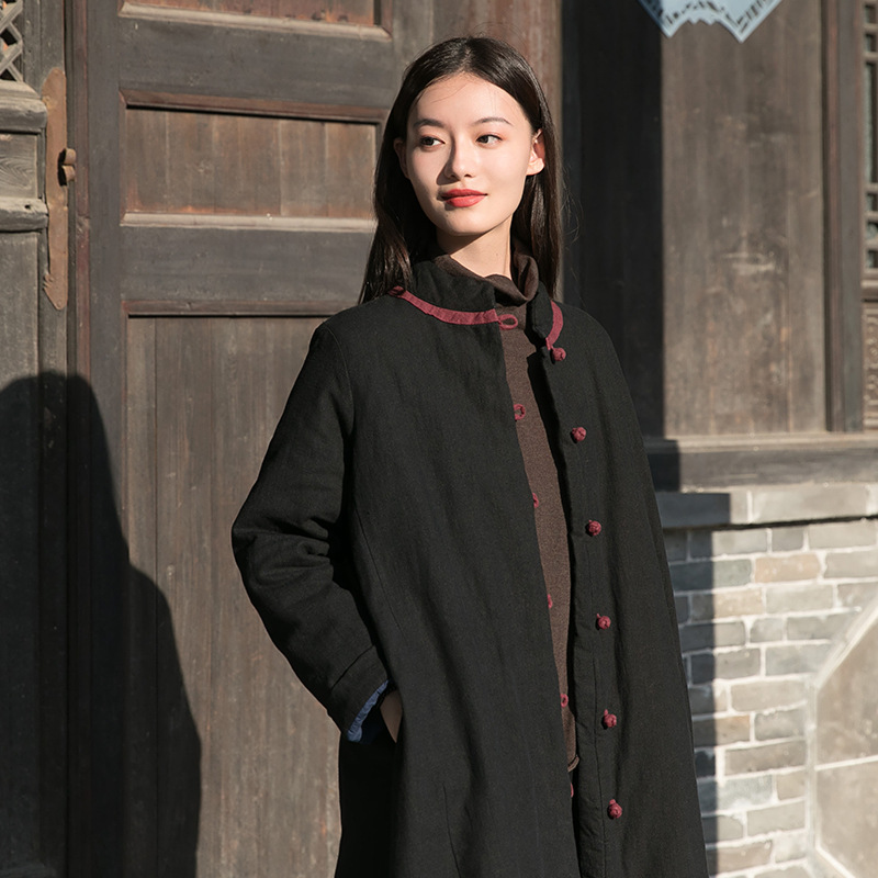 2023 Winter Neue Vintage Chinesischen Stil Vertikale Kragen Chinesischen Stil Kontrast Farbe Platte Schnalle Mittellange Baumwolle gefütterte Jacke Leinen Lose Baumwolle-pad_voghion.com