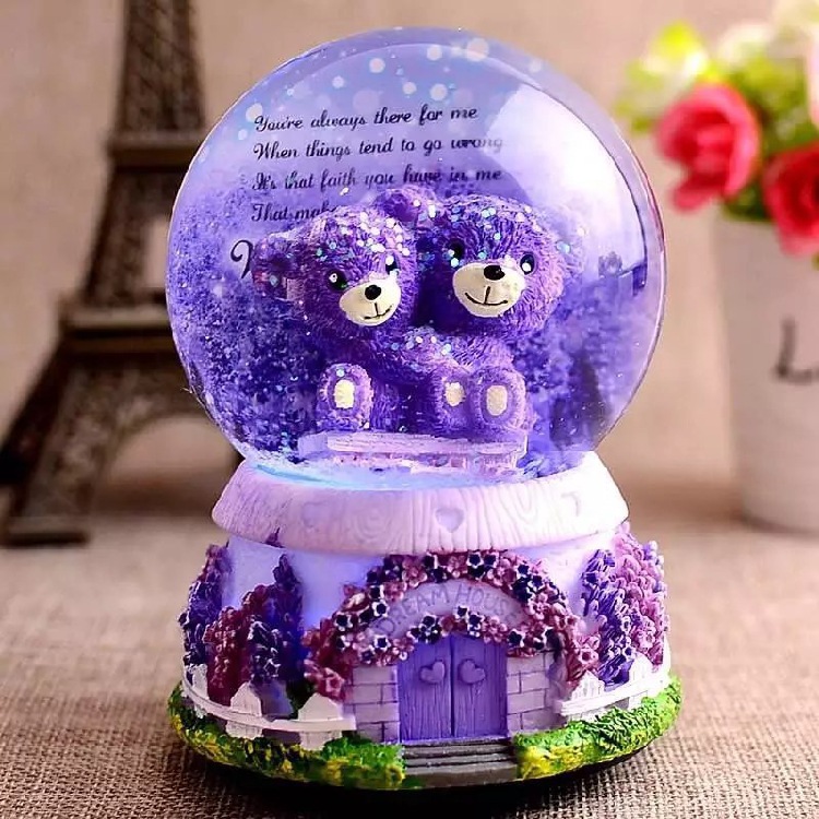 Christmas gift crystal ball music box lights snow to send male and female friends classmates girlfriends birthday gift ornaments