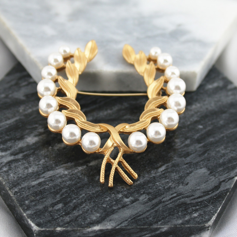 Retro European and American Style Brooch Matte Gold Inlaid Pearl Wheat Tree Simple Fashion Personalized Fog Gold Brooch for Women