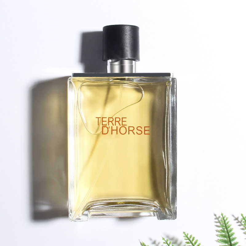 Small town Yixiang TERRE Earth men's perfume after rain Earth blue lasting fragrance wooden tone one-piece delivery