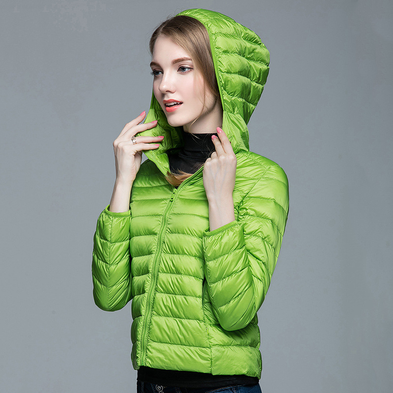 2024 autumn and winter new light short fashion slim down jacket women's plus size light down hooded coat tide